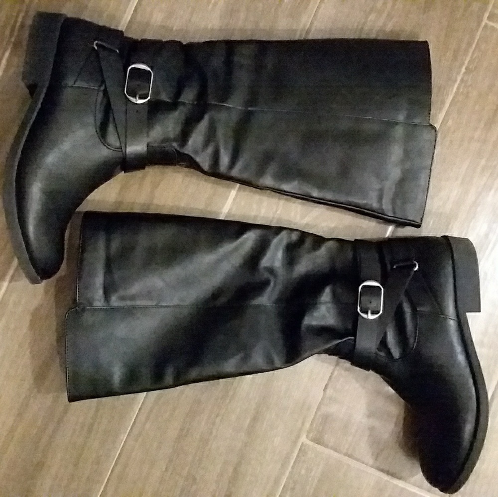 Black riding boots